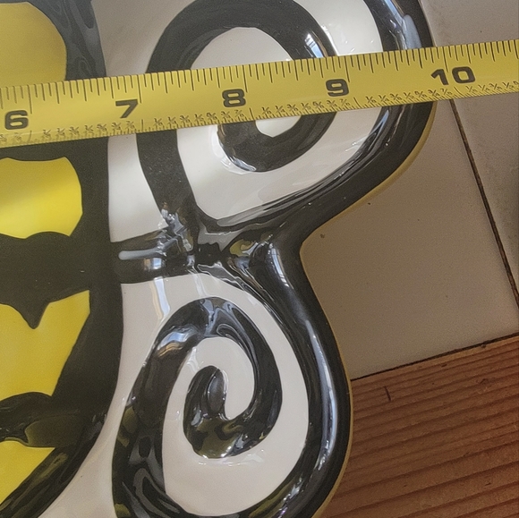 NWT* Stunning Bublebee🐝 Ceramic Dish. - Picture 4 of 6